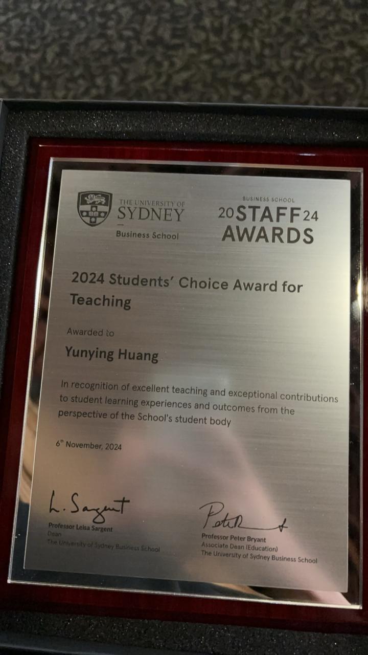 2024 Recipient of Students' Choice Award for Teaching